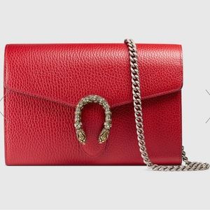 Gucci dionysus super mini bag in excellent condition. No scratches, original box